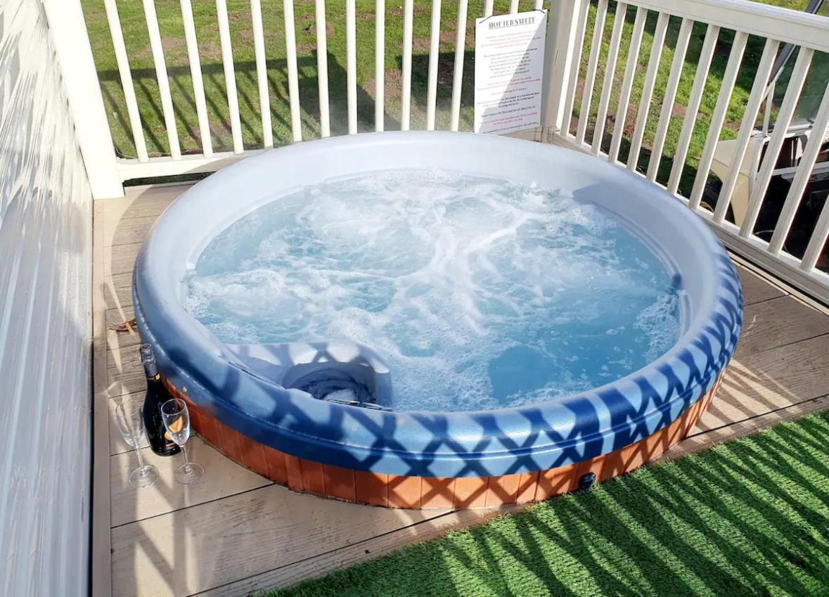 15 Kestrel Close Hot Tub Retreat Tattershall Eksteriør bilde